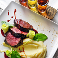 Фотография рецепта Ростбиф с соусом из портвейна автор География на вкус с Никой Ганич