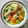 Фотография рецепта Легкий куриный бульон с морковью и луком автор Лоскутова Марианна