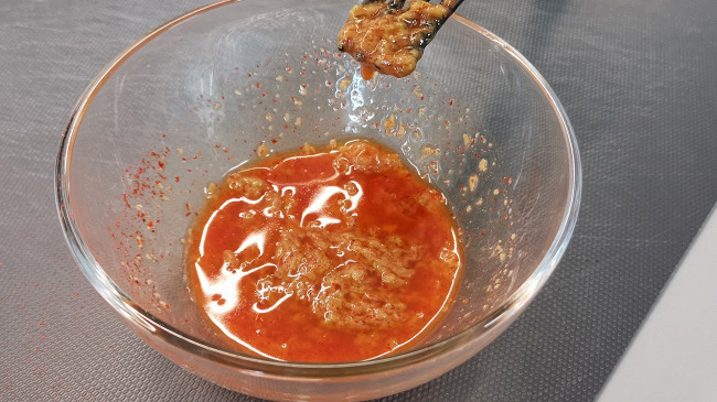 Фото шага рецепта Сочная курица в духовке 174169 шаг 4