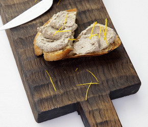 Фотография рецепта Паштет из куриной печени с карамелизованным луком