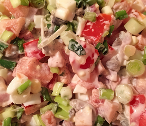 Фотография рецепта Салат с копченой курицей и шампиньонами