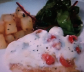 Фотография рецепта Запеченная куриная грудка под соусом из томатов, базилика и моцареллы