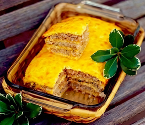 Фотография рецепта Слоеный сырный пирог с куриным фаршем