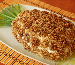 Фотография рецепта Салат из куриного окорока с грецкими орехами и сыром