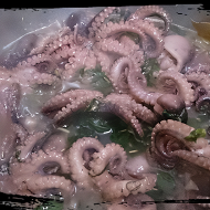 Паста с креветками и осьминожками