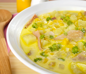 Фотография рецепта Сливочный суп со сладкой кукурузой, беконом и петрушкой
