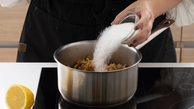 Фото шага рецепта Польский яблочный пирог 151401 шаг 5