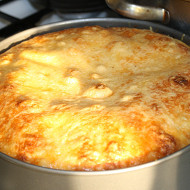 Нежный пирог с курицей и грибами