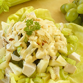 Фотография рецепта Салат из куриного филе с сельдереем автор Стряпуха