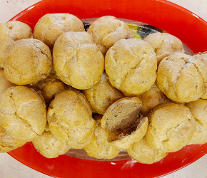 Фотография рецепта Профитроли с паштетом из куриной печени