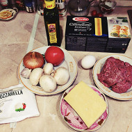 Маникотти (каннеллони) c мясом и грибами