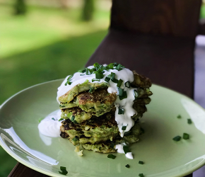 Фотография рецепта Кабачковые оладьи с кукурузной мукой