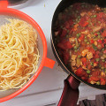 Фотография рецепта Салат из рисовой лапши с овощами и зеленью автор Оля Давыдова