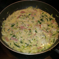 Макароны с ветчиной и цукини