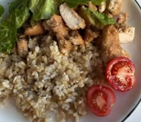 Фотография рецепта Курочка с корейским конжаковым рисом
