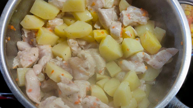 Фото шага рецепта Жаркое из курицы с овощами 174532 шаг 9