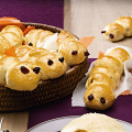 Фотография рецепта Гусеницы с изюмом автор Dr. Oetker