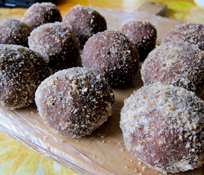 Фотография рецепта Пирожное «Картошка» с коньяком и грецкими орехами.