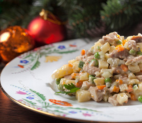 Фотография рецепта Салат «Столичный» с копченой курицей