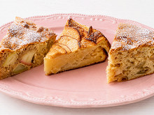 Шарлотка с яблоками: быстрые рецепты