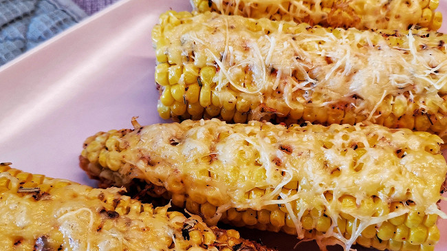 Фото шага рецепта Сливочная пряная кукуруза, запеченная в фольге 152667 шаг 15