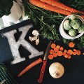 Фотография рецепта Курица, запеченная с брокколи, брюссельской капустой, морковью и пармезаном автор Marianna Kalabin
