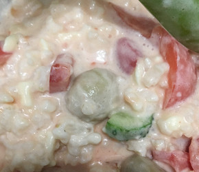 Фотография рецепта Салат с маринованными грибами, рисом и сыром