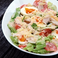 Фотография рецепта Свежий салат с курицей и яйцами автор Олеся Кудесница леса