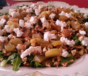 Фотография рецепта Салат с ревенем и козьим сыром