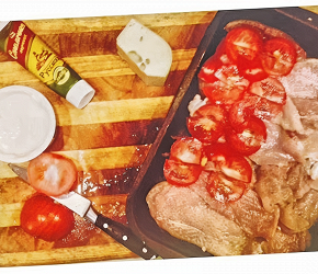 Фотография рецепта Курица под сметано-горчичным соусом в духовке