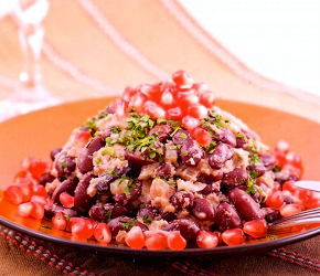 Фотография рецепта Фасоль с гранатом и орехами