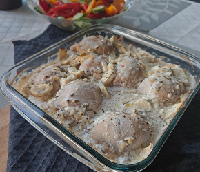 Фотография рецепта Куриные бедра с кабачками и чесноком