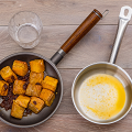 Фотография рецепта Лосось с шафраном и кедровыми орешками автор ШЕФМАРКЕТ