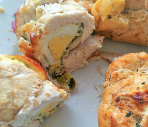 Фотография рецепта Куриная грудка с яйцом, шпинатом и сыром
