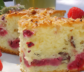 Фотография рецепта Пирог с малиной и орехами