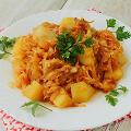Фотография рецепта Тушеное мясо с картофелем и капустой автор Виктория Шер
