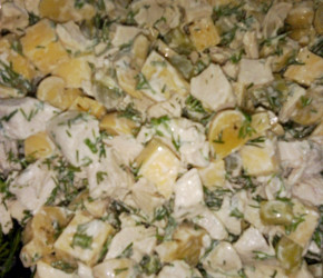 Фотография рецепта Куриный салат с маринованными грибами и сыром