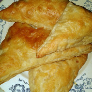 Слойки с курицей и сыром