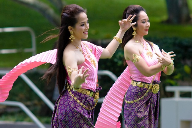Roles of women in asian culture