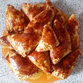 Фотография рецепта Слоеные пирожки с картофелем и курицей автор ТАТЬЯНА ПЕТРУХИНА