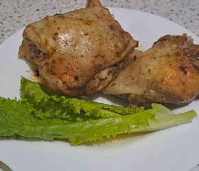 Фотография рецепта Сочные куриные бедра в духовке