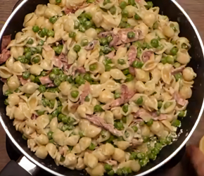 Фотография рецепта Макароны с горошком и беконом
