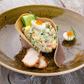 Фотография рецепта Оливье с отварным языком и запеченной курицей автор Елена Никифорова