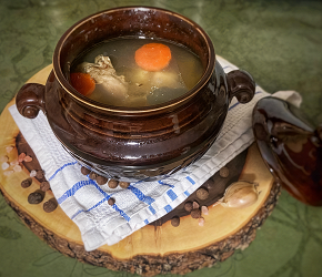 Фотография рецепта Горшочки с бараниной и горохом в духовке