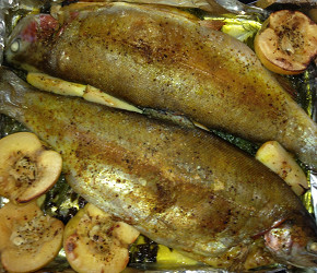 Фотография рецепта Форель, запеченная с осенними овощами и фруктами