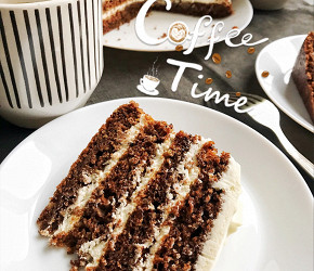 Фотография рецепта Морковный торт с кремом на основе сыра филадельфия