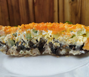 Фотография рецепта Слоеный салат с курицей и грибами