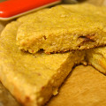 Фотография рецепта Пирог из кукурузной крупы с бананом и персиком автор Антонина Сапрыкина