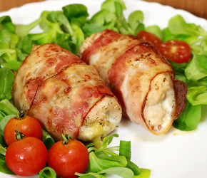 Фотография рецепта Рулеты из курицы в беконе с сыром