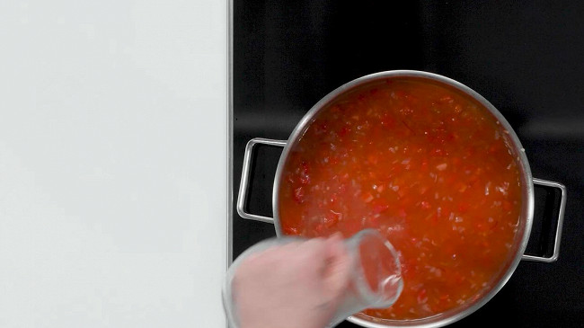 Фото шага рецепта Паэлья из пшеничной лапши с морепродуктами 173533 шаг 11